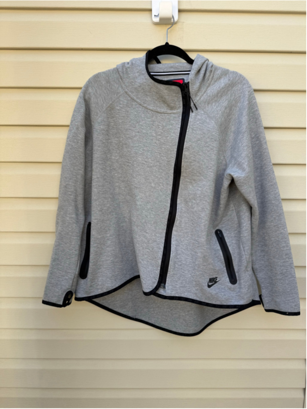 Nike Tech Fleece Cape Hoodie Womens XL Gray Full Zip High Low Asymmetrical